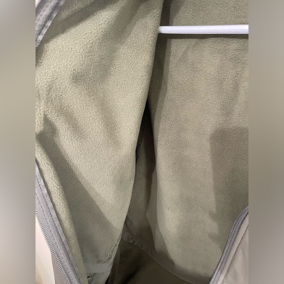 New balance jacket - Picture 6 of 6